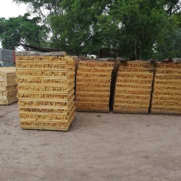 Postes de quebracho colorado, itin, varillas Santiago del Estero