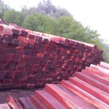 Durmientes de quebracho colorado y quebracho blanco